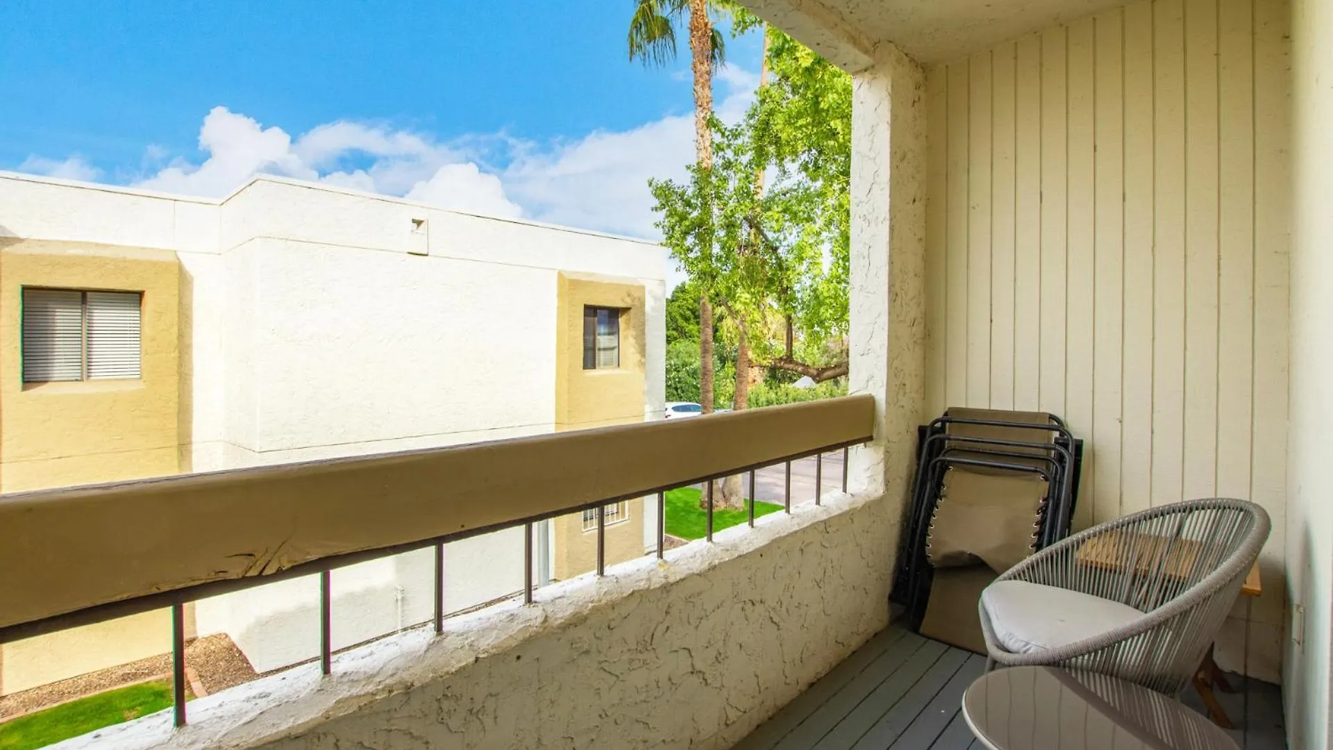 Greenbelt Condo-Patiopooltennisold Town 5Min Scottsdale